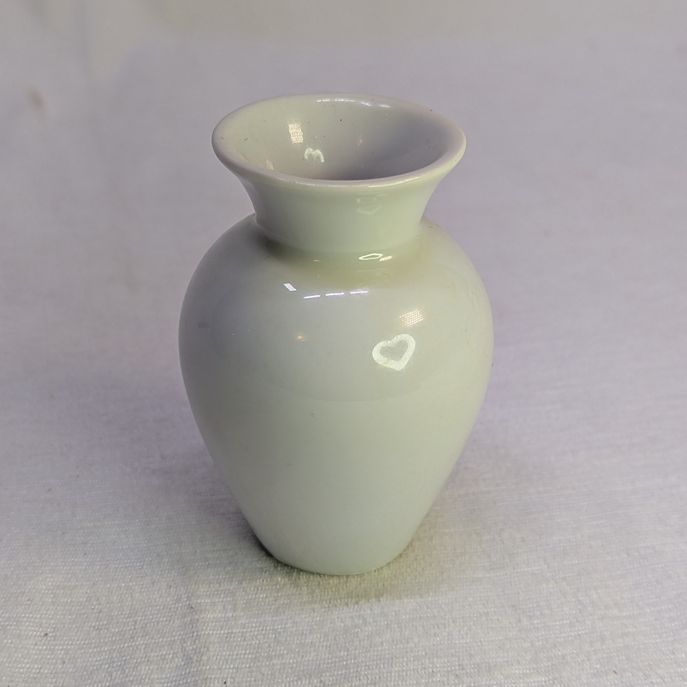 Vintage Bareuther Waldsassen Elegant Cream Vase